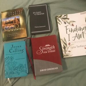 Lot of religious books Stanley Jeremiah